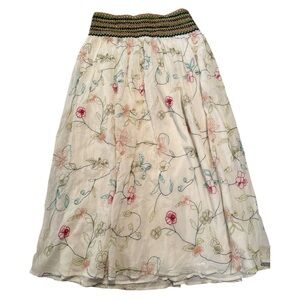 NWOT Zara White A-Line Midi with Floral and Waist Embroidery Lined Sz Med Flowy